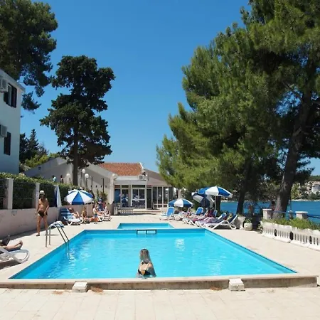 아파트 Lumbarda Resort Apartments 룸바르다